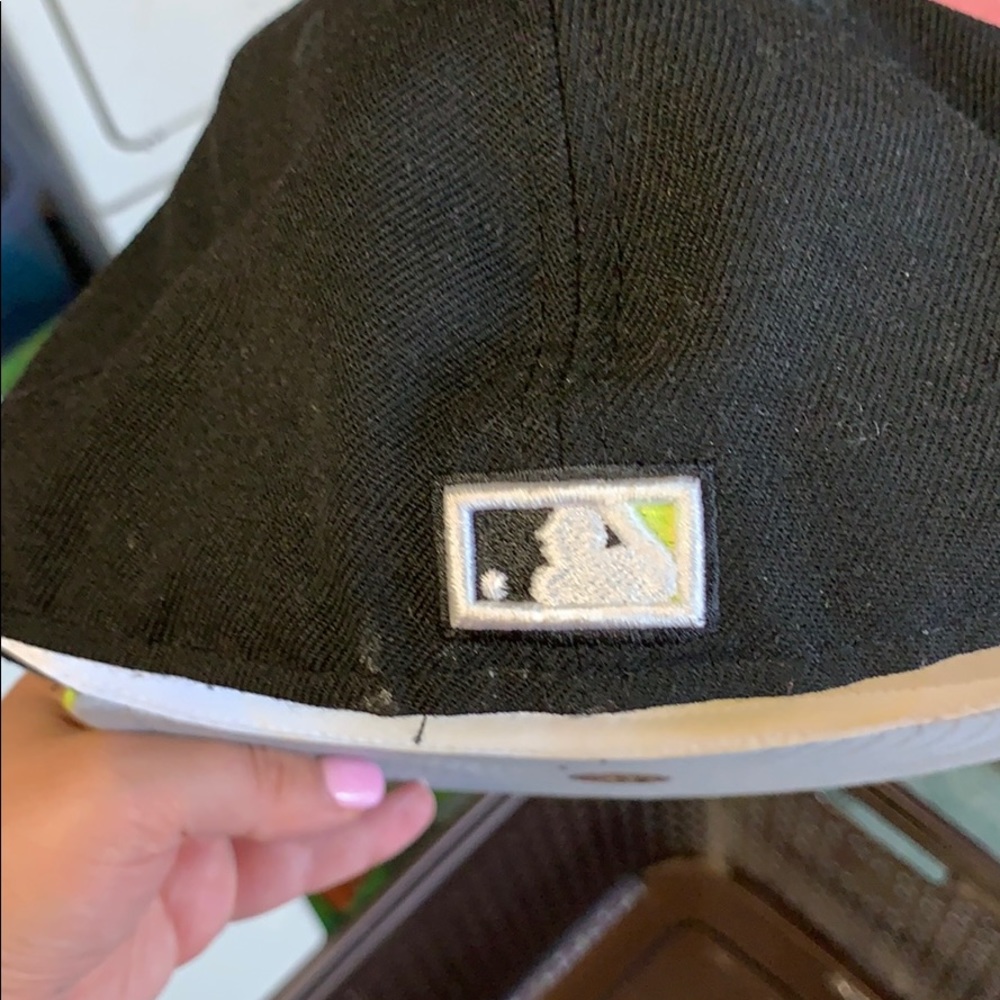 Hat - Picture 2 of 3